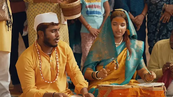 Atharva Teaches Revati to Drive a Bullock Cart - Chal Bhava Cityt