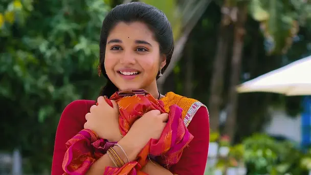 Indrani Sings Praises of Ayushman