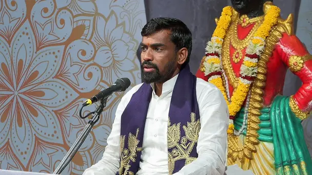 Vaat Ti Chalavi Pandharichi