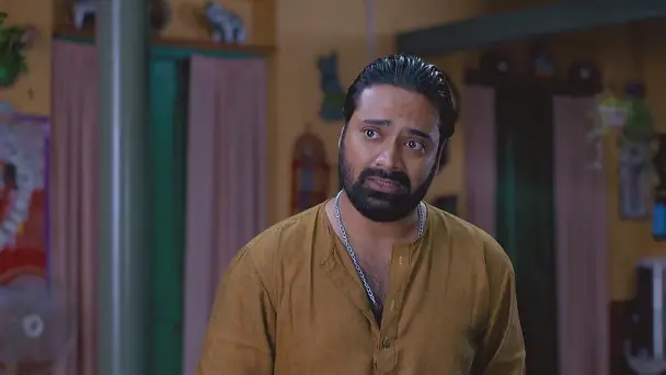 The Suitor's Family Visits Ratna