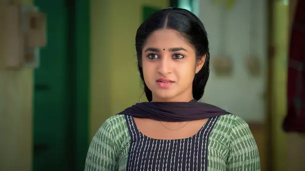 Suguna Reprimands Chithra