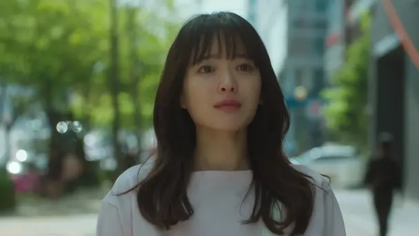 Thirty, Flawed and Moving In