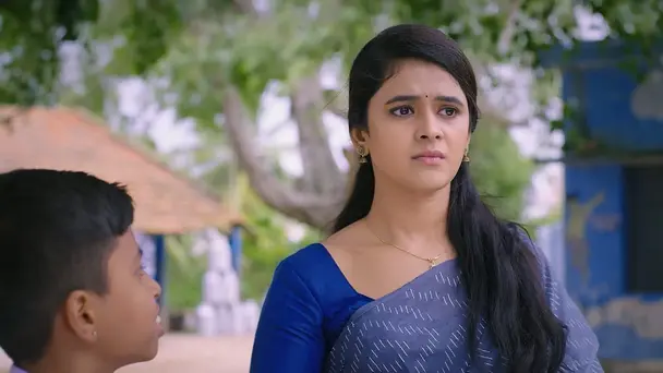 Akshara Confronts Bhuvaneshwari