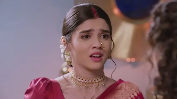 Sonalika Releases a Snake in Prarthana's Room