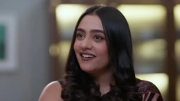 Maya Tries to Provoke Meera