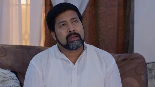 Subramaniam Gets Angry to See Surya Prakash
