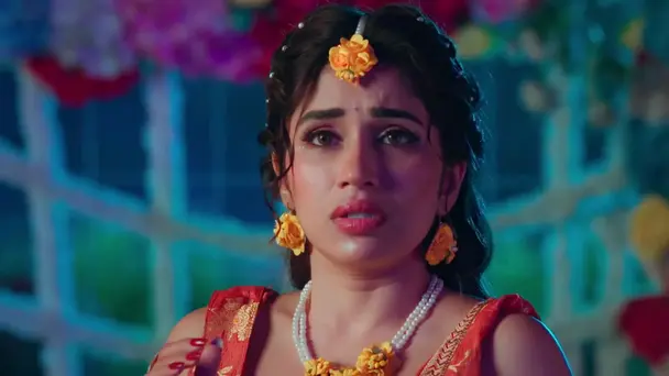 Sushmita Pushes Samar and Swanandi Into the Pond