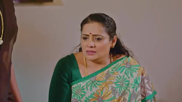 Sujatha Fatally Stabs Jeevan