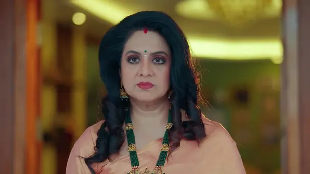 Kalyani Offers the Ornaments to the Goddess