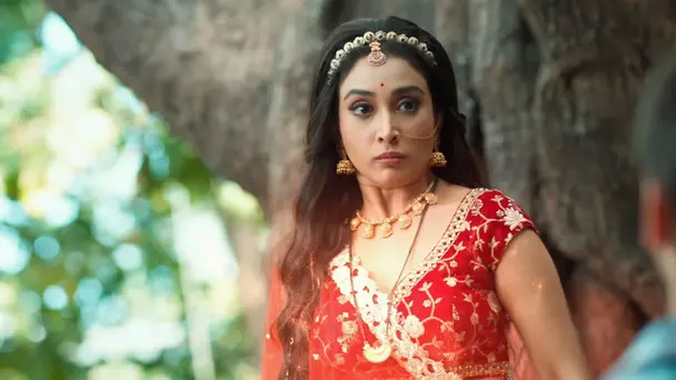 Jeetu Panics After Seeing a Chaotic Dream