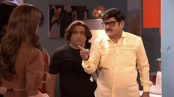 Tiwari Beats Up Prem