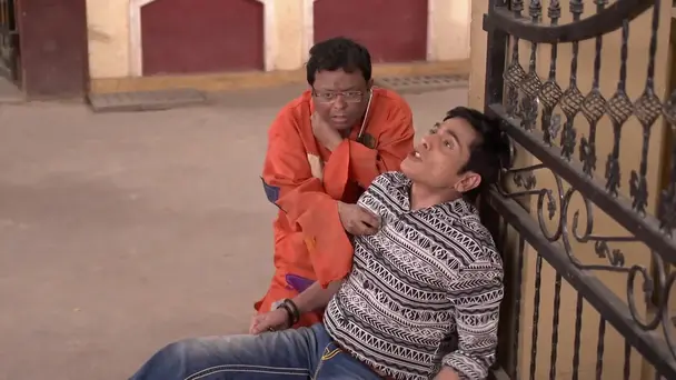 Vibhuti Strangles Tiwari in Anger