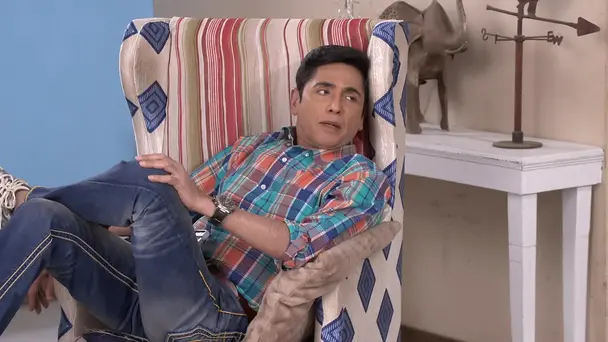 Tiwari Asks Anita to Pose as His Wife