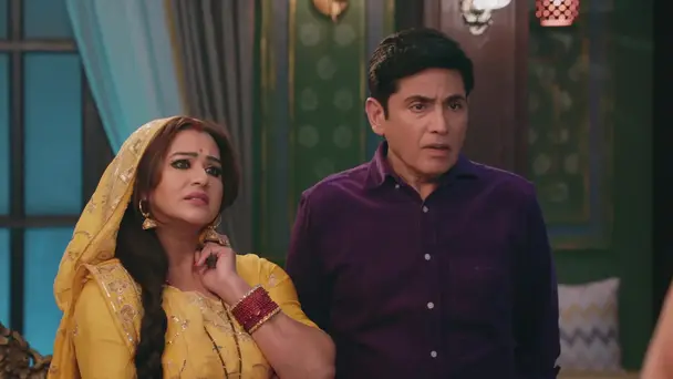 Tiwari and His Gang Reach Ghoonghatganj