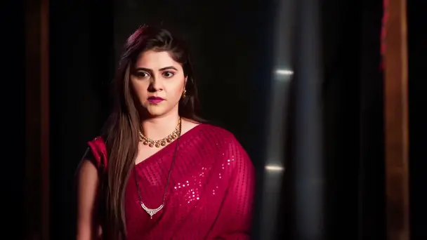 Aishwarya Helps the Goons Kidnap Savali