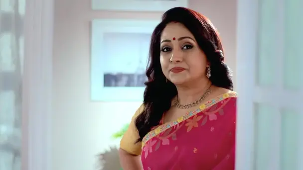 Ayushman's Comforting Gesture to Megha