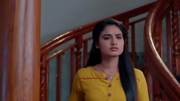 Durga Gets Ready to Investigate Devika's Case