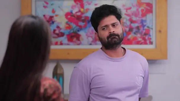 Bharathi Hides Her Jealousy