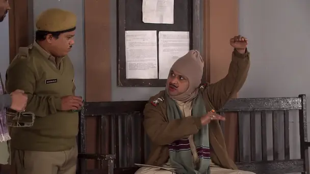 An Arrogant Happu Refuses the Tea Seller's Invitation - Happu Ki Ultan Paltan