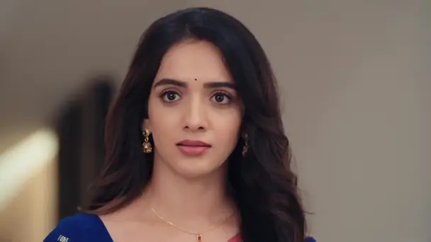 Jagadhatri Calls Herself the Elder Daughter-in-law - Jagadhatri