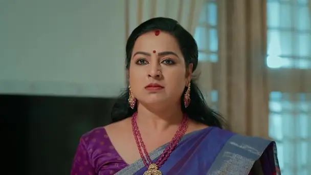 Yamini Lashes Out at Ambika