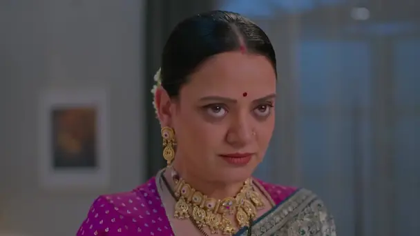 Meera Breaks Ties with Ambika