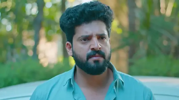 Rajeev Tries to Arrest Sachi