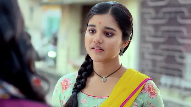 Ishika Confides in Ishan about Being Blackmailed