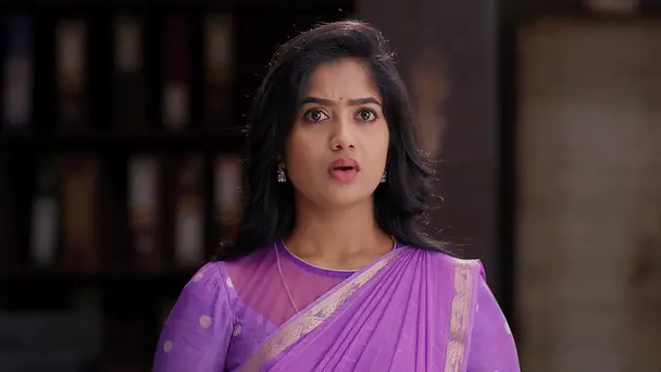 Aadhya and Ramalakshmi Trap the Inspector