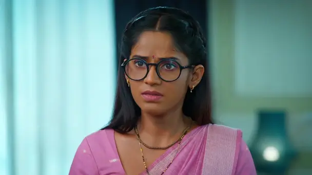 Bhairavi Pretends To be Ill in Front of Everyone
