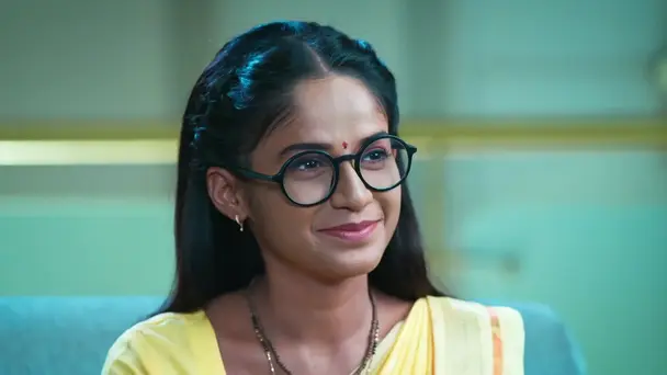 Tilottama Tells Everyone about Marathi Bhasha Din