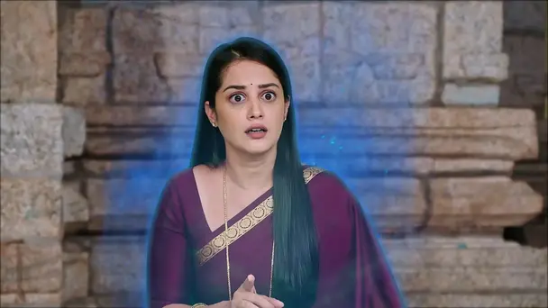 Ambika Learns about the Sri Chakra