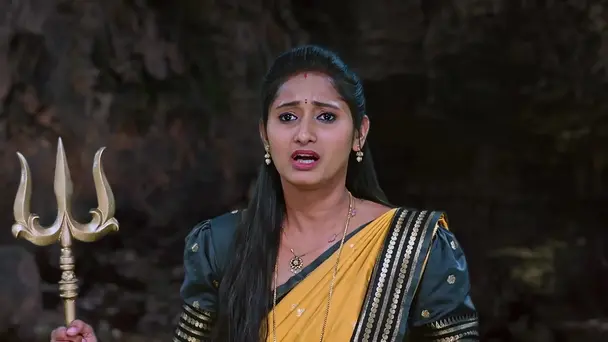 Shambu Insults Malavika’s Defeat