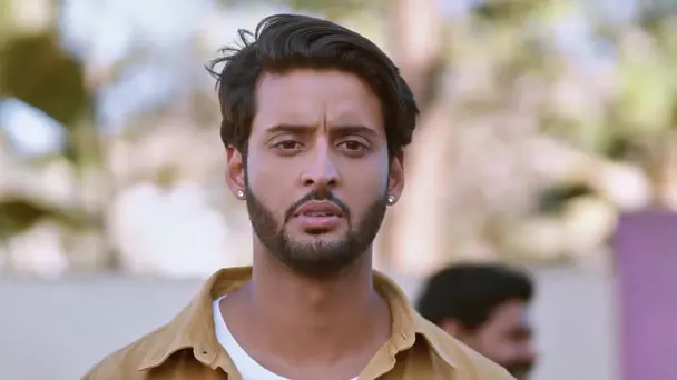 Saru Sees Rohit with Shivani