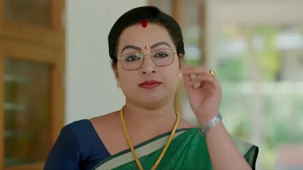 Rithika Confronts Ambika