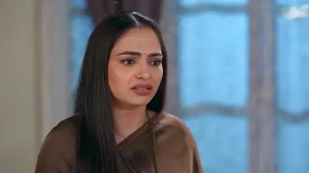 Meera Blackens Maya's Face
