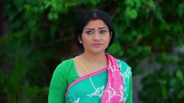 Padma Keeps Srinu and Aadhya Apart