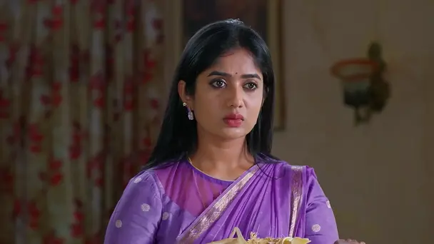 Parwathi’s Fake Act
