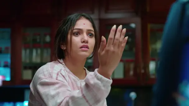 Nithya Informs Shanthi about Tejas