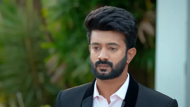 Kabilan Accompanies Indrani to the Meeting