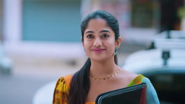 Mahesh Tries to Steal the Engine Idea