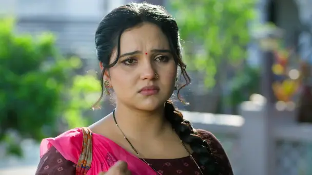 A Corpse Found as Chandrika Searches for Prabhat