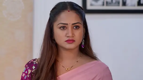 The Old Woman Helps Kanakam