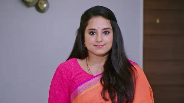 A Furious Sinchana Raises Her Hand on Harish