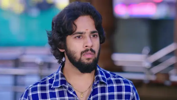 A Guilt‑Ridden Veerendranath Breaks Down in Tears