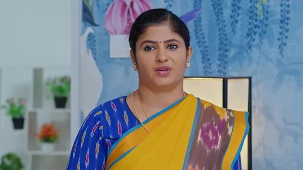 Vihari Saves the Old Lady from the Goons