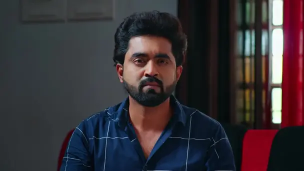 Krishna Priya Slaps Rukmini