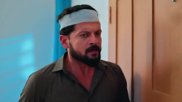 Varsha Threatens to Expose Vikram