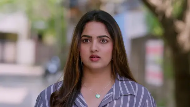 Ayali Vents Her Anger on Siva and Reshma