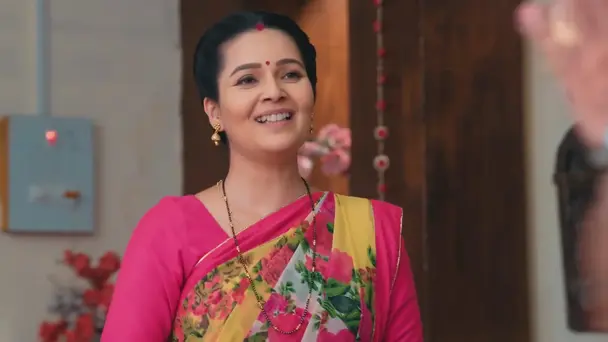 Bhoomika Wishes Radhika a Happy Birthday
